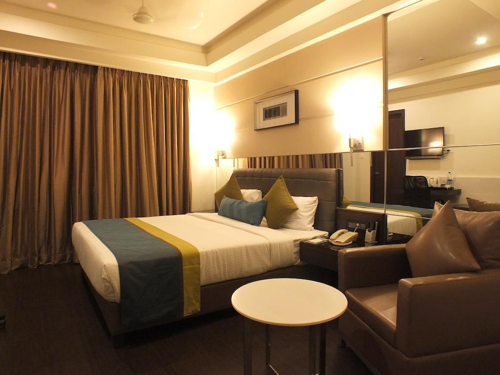 Hotel Regalia Tirupati Luaran gambar
