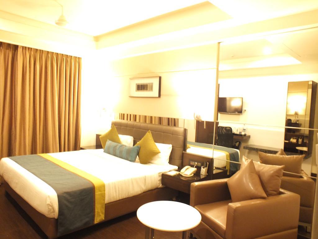 Hotel Regalia Tirupati Luaran gambar