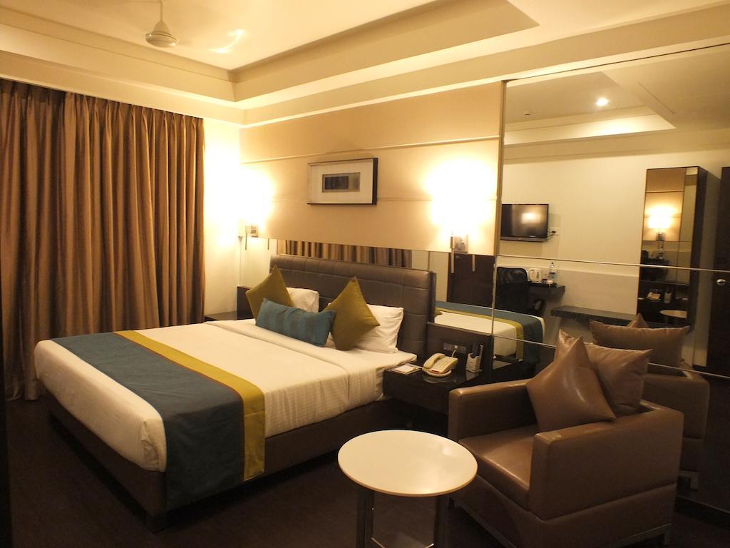 Hotel Regalia Tirupati Luaran gambar