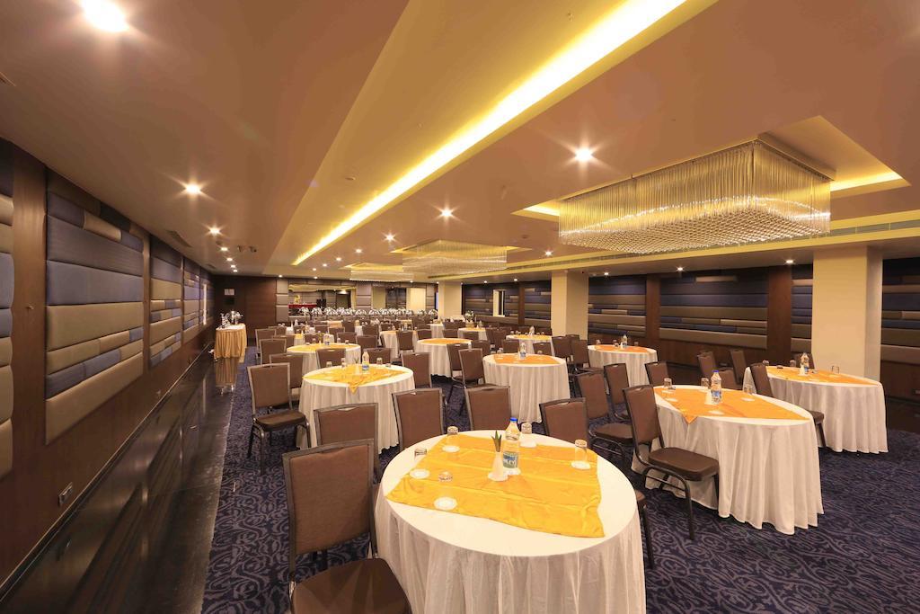 Hotel Regalia Tirupati Luaran gambar