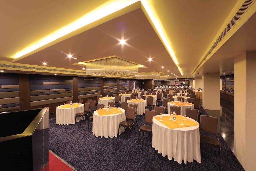Hotel Regalia Tirupati Luaran gambar