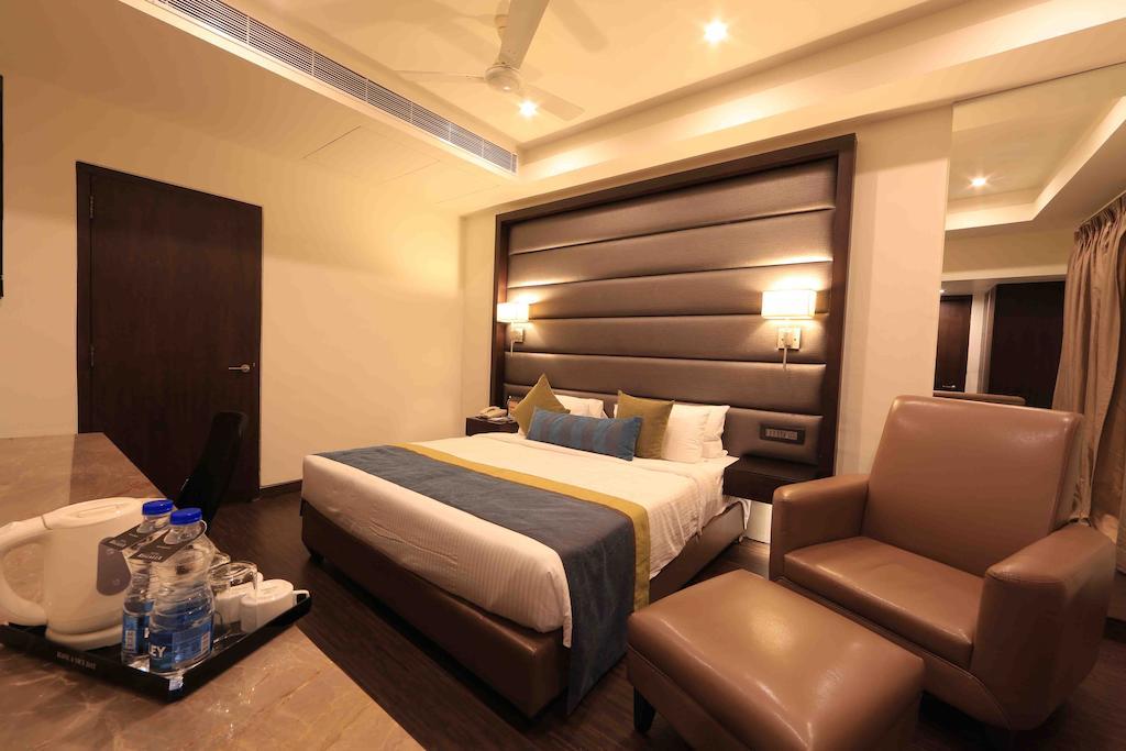 Hotel Regalia Tirupati Luaran gambar