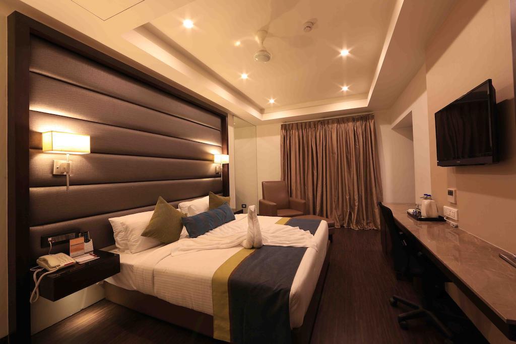 Hotel Regalia Tirupati Luaran gambar